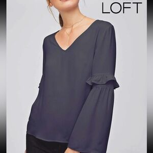 Ann Taylor LOFT Ruffle Bell Sleeve Long Sleeve Blouse Size Large